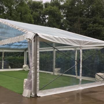 artificial grass hire by event marquees | © event marquees